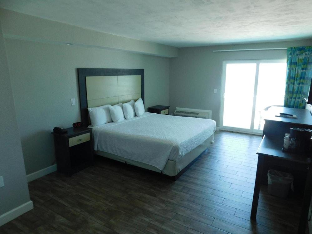 Boardwalk Inn And Suites Daytona Beach Exterior photo